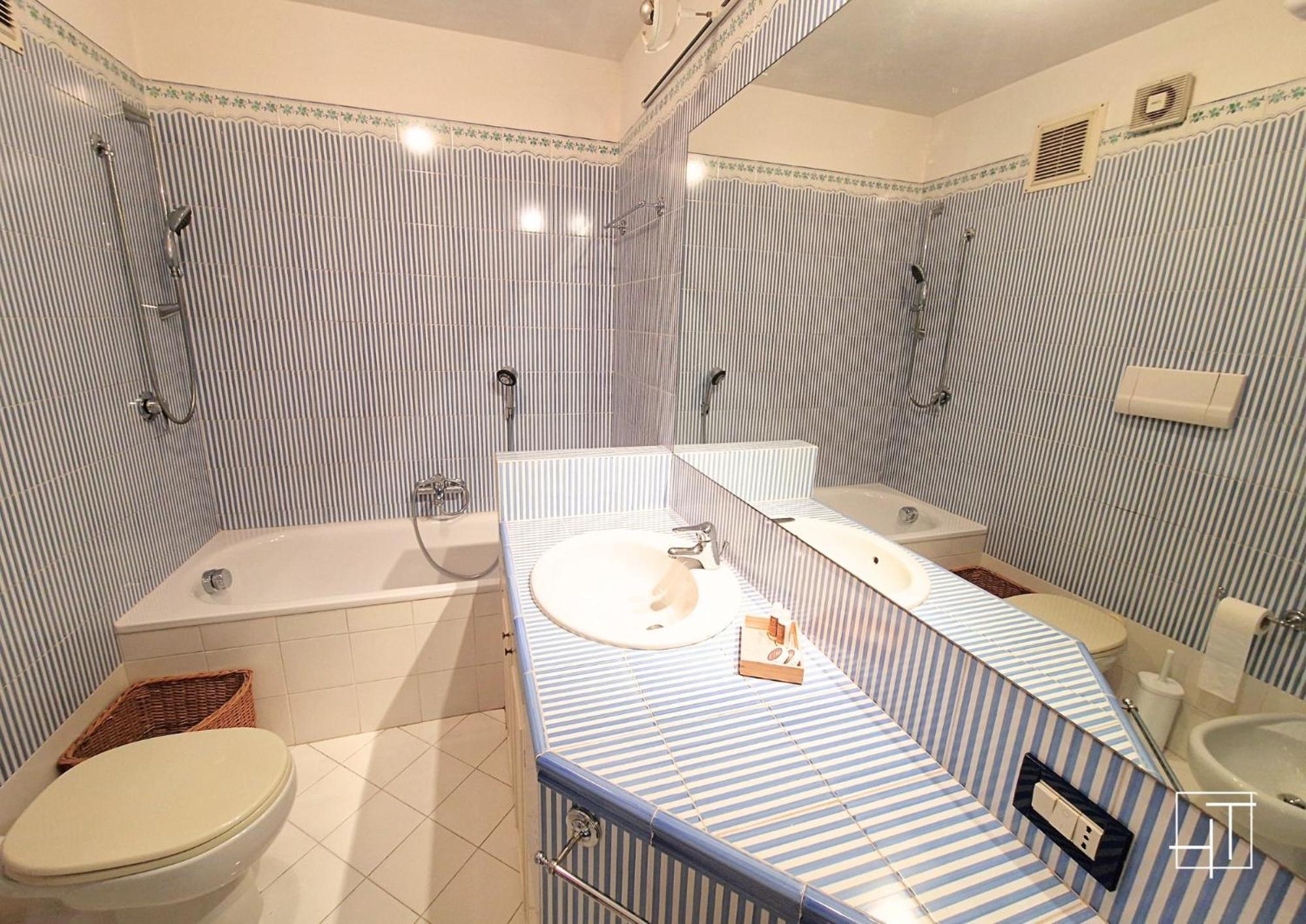 Ht - Loft Al Castello Di Miramare Con Vista Daire Grignano  Dış mekan fotoğraf